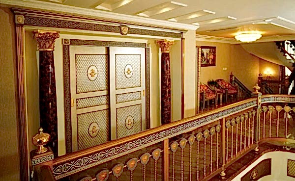 Artemis Classic Door